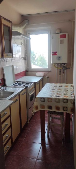 Apartament et 2 recent  renovat