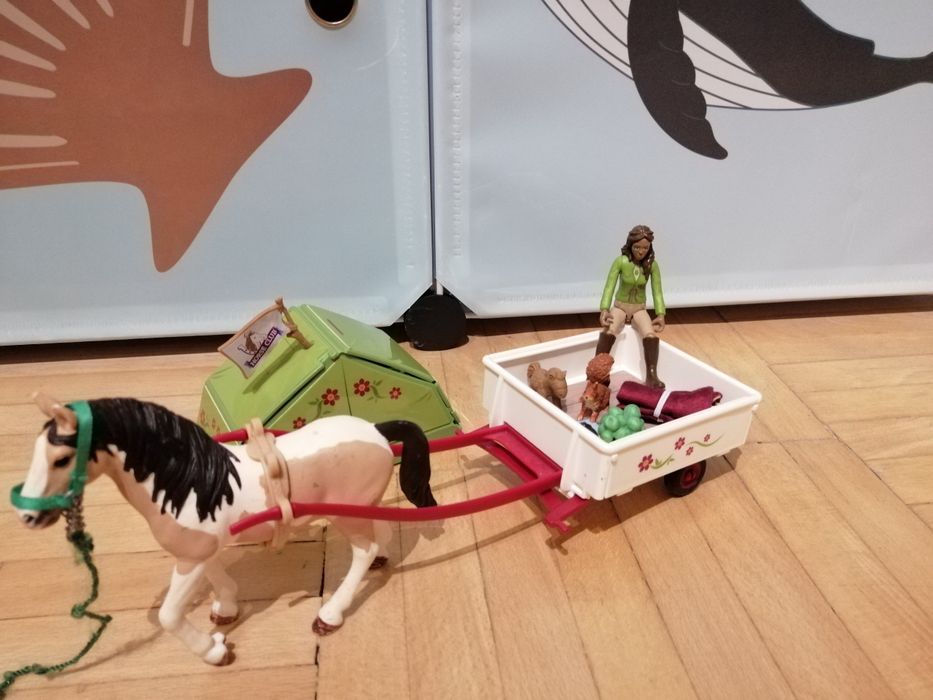 Schleich Horse Club комплект приключение с кон, ездачка, палатка