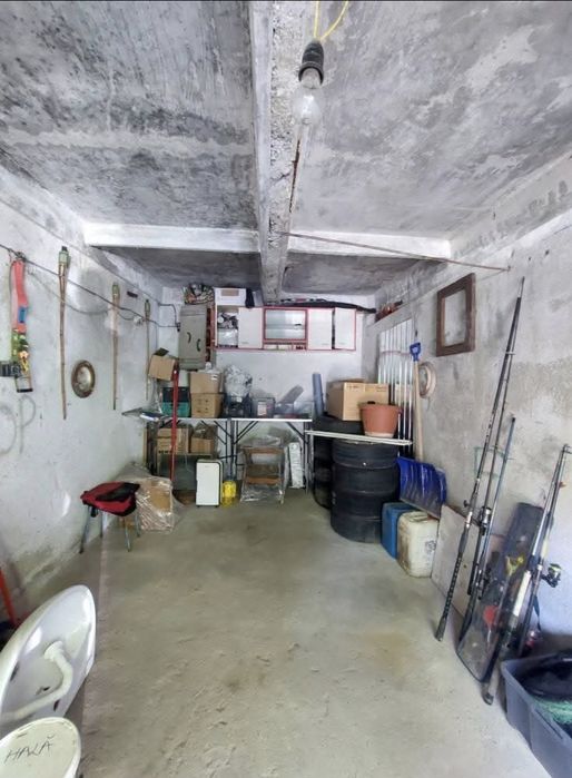 Vând garaj în zona Dimitrie Cantemir nr7