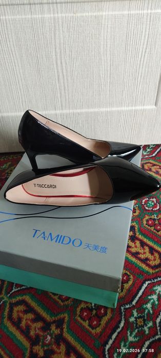 Продам женские туфли 36 размер.