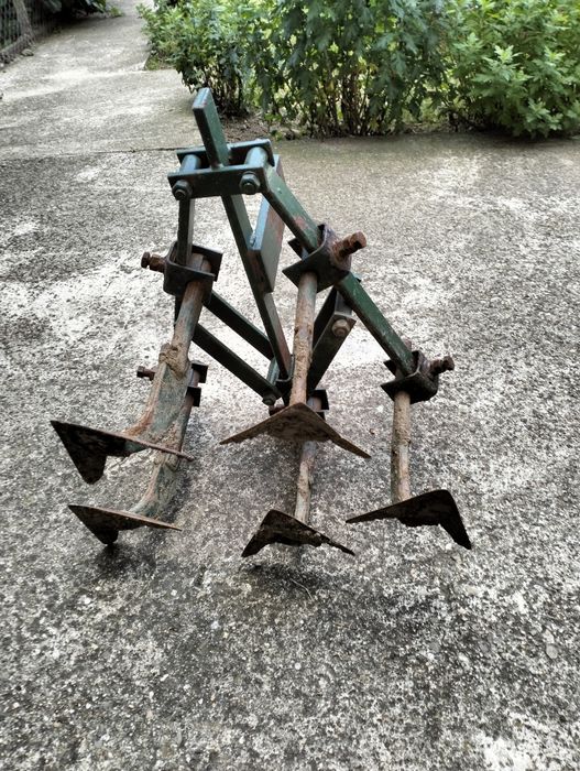 Култиватор чизел за мото фреза мотоблок