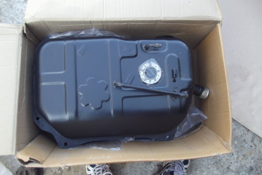 Rezervor Suzuki Samurai NOU rezervor Suzuki SJ 413 SJ410 rezervoare