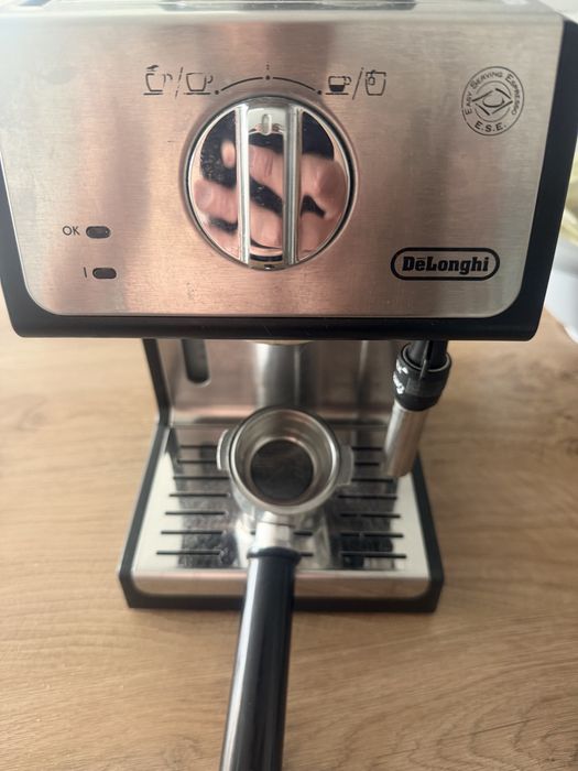 Продавам Кафе Машина Делонги-DeLonghi