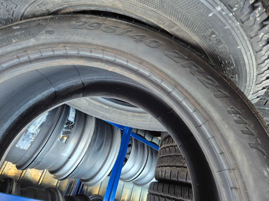 2 Anvelope de VARA - 295/40/21 - PIRELLI - CA NOI - DOT 2021 !