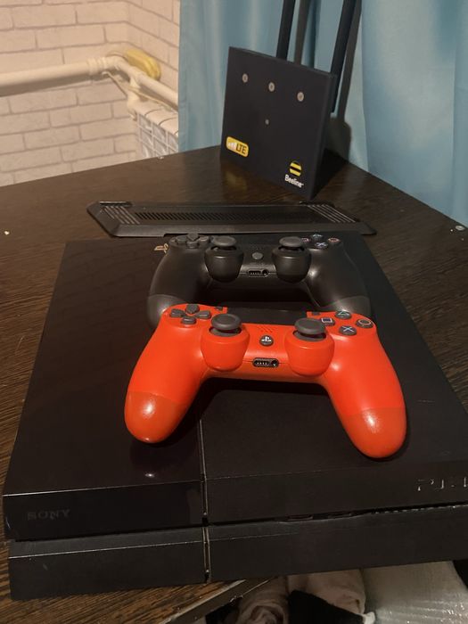 Продам пс4 на 1тб