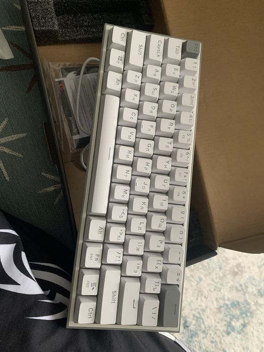 игровая клава продаю срочно