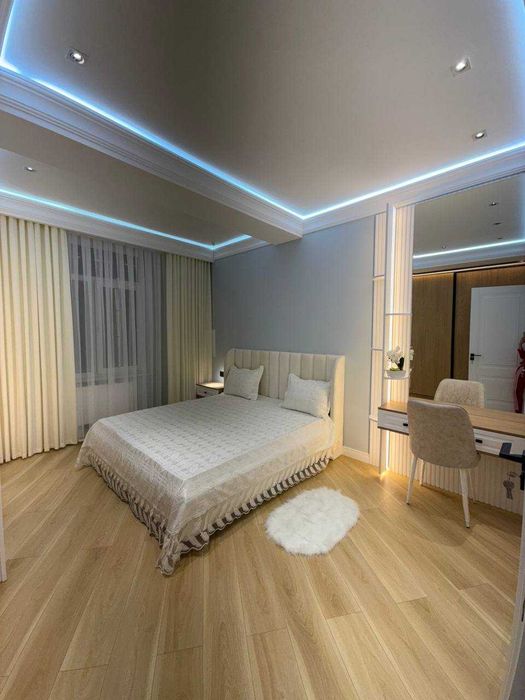 ЖК Parkent Plaza Авиатор 4-комн 13/15 90 м² 2 с/у евроремонт меб/тех