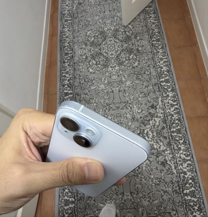 Продам Iphone 15 / 256гб