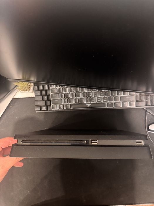 Playstation 4 SLIM 1TB