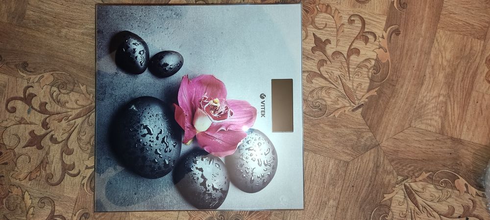 Весы напольные электронные