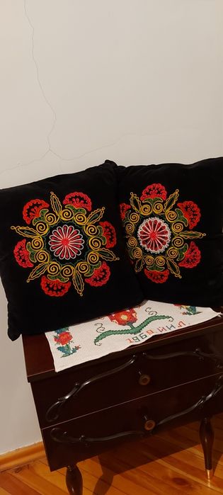 Подушка янги жуда чиройли хохлаган вактда телефон килшингиз мумкун