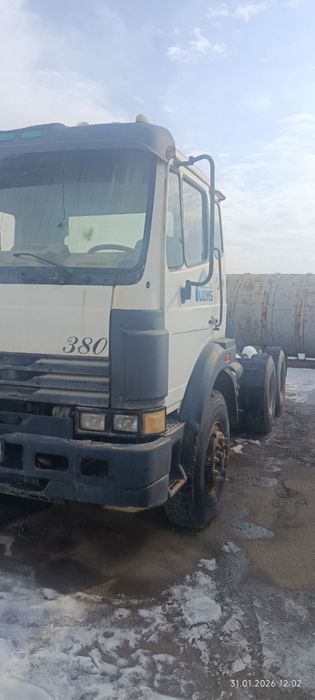 Тягач SHAC дизель сотилади