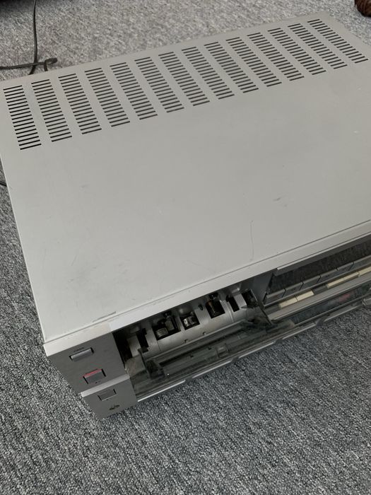 Casetofon Deck GRUNDIG CF7500 Hi-Fi si Statie Amplificator GRUNDIG V7500 Hi-Fi - Ambele necesita reparatii.