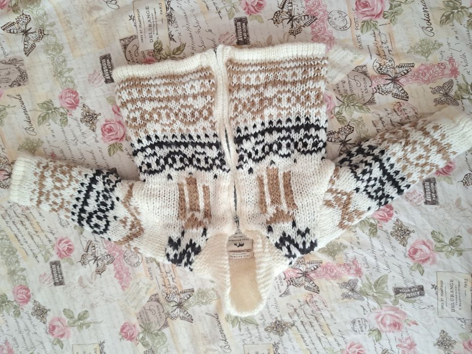 Красива дебела жилетка Зара