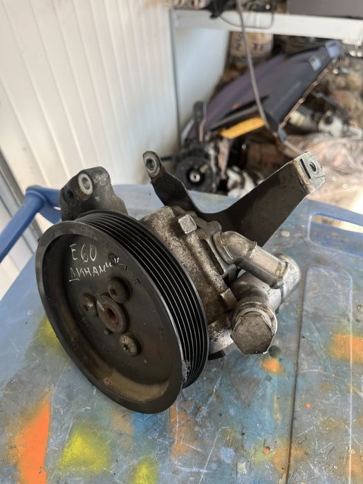 Хидравлична помпа бмв е60 е61 дайнамик с датчик bmw e60 e61 помпа хидр