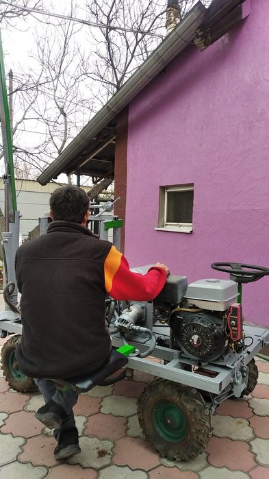 Продам мини буровую