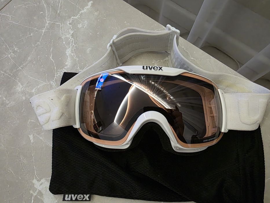 Ски очила UVEX - дамски модел