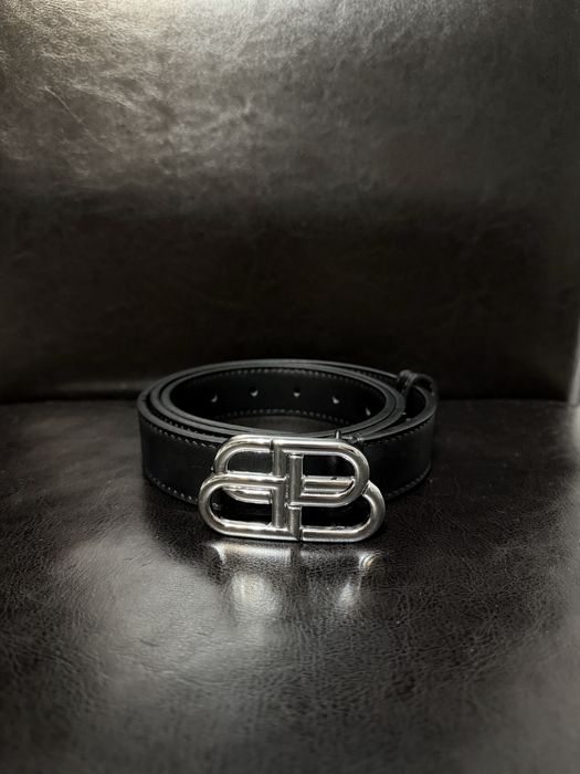 curea Balenciaga