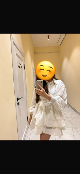 Белое нарядное платье