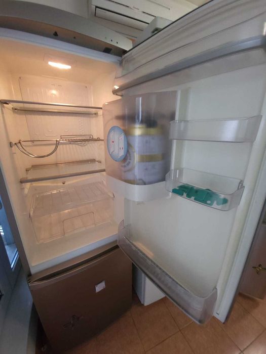 Frigider cu Dozator de Bere / Vin