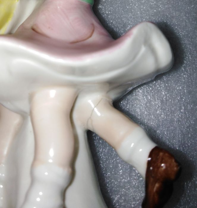 Статуэтка фарфоровая. Германия.