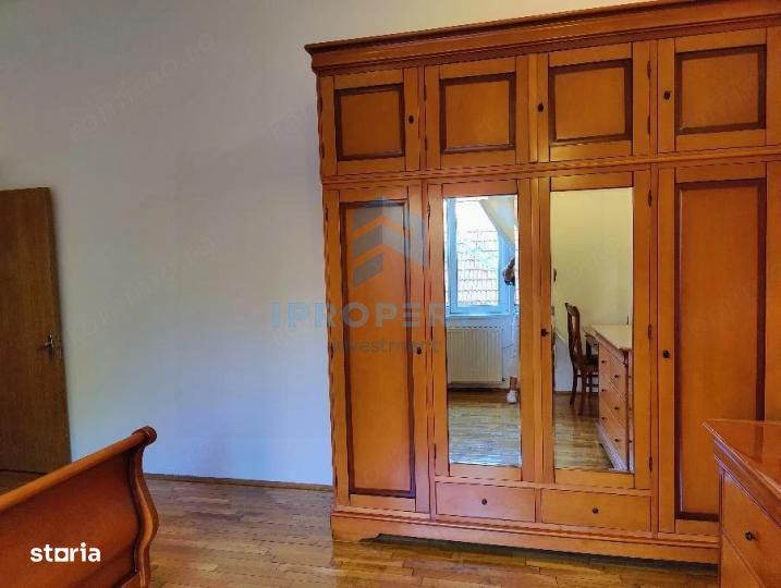 Apartament 3 camere Primaverii cu centrala proprie in vila reabilitata