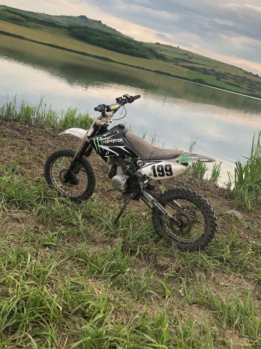 Vând cross 125cc
