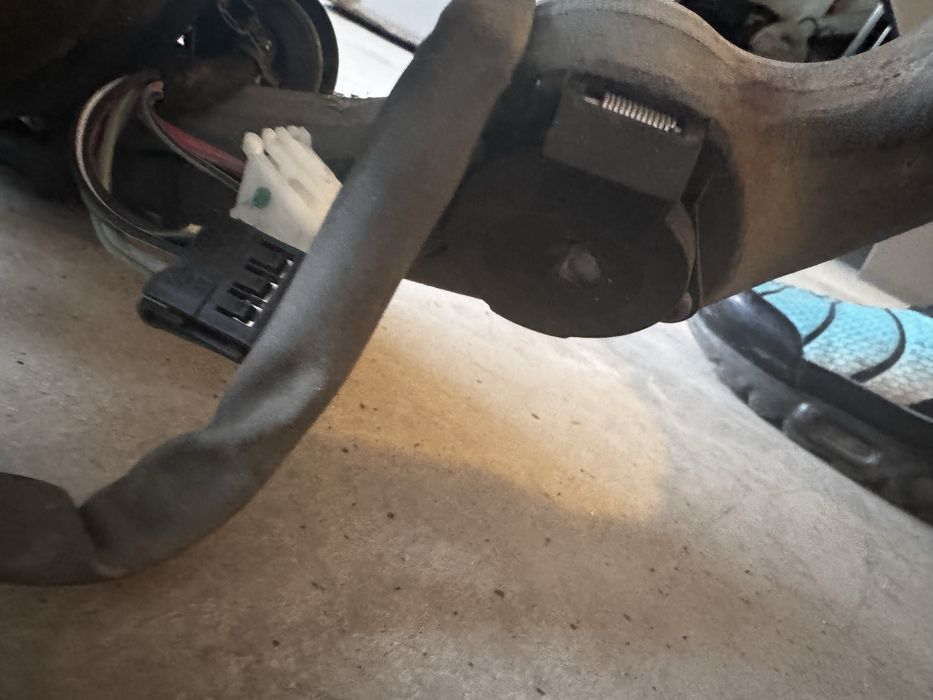 Теглич за Mercedes W211