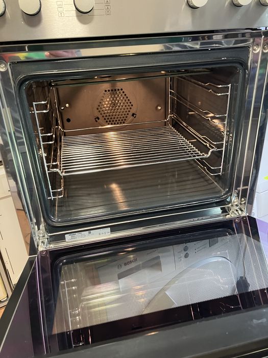 Фурна с керамичен плот MIELE