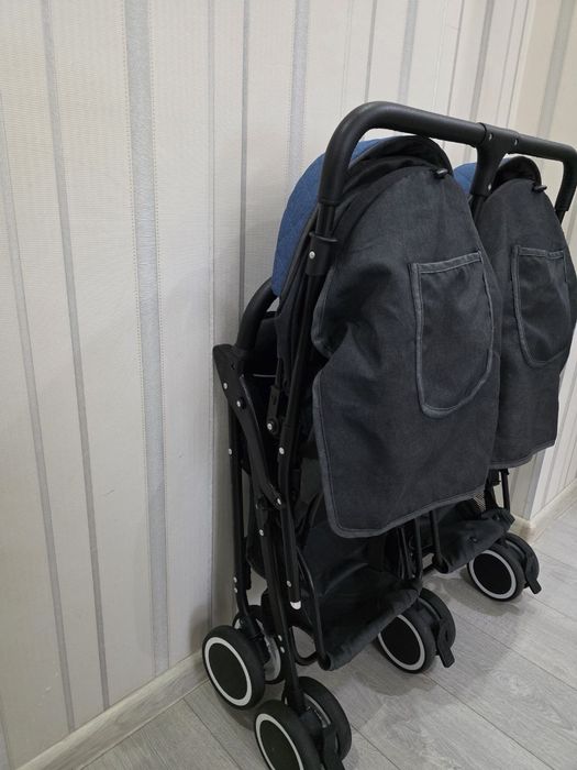 Детская коляска для двойни