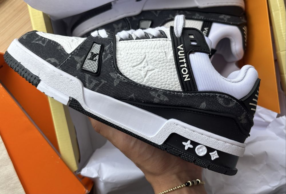 Louis vuitton, toate marimile pe comanda
