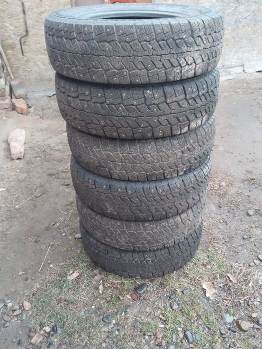 Продается Зимные шины