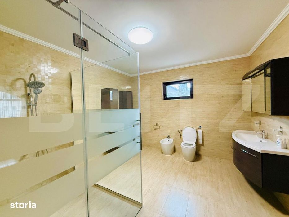 Vila de vanzare, 369 mp, zona Gaesti