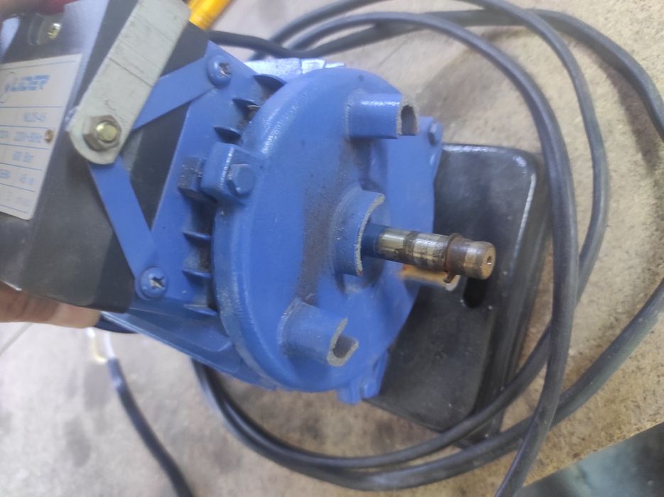 Электродвигатель 220в, 600вт