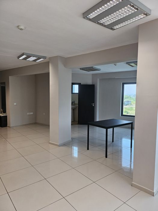 Дава се под наем Офис в Варна, Трошево - 56 кв.м за 403 € - Снимка #2