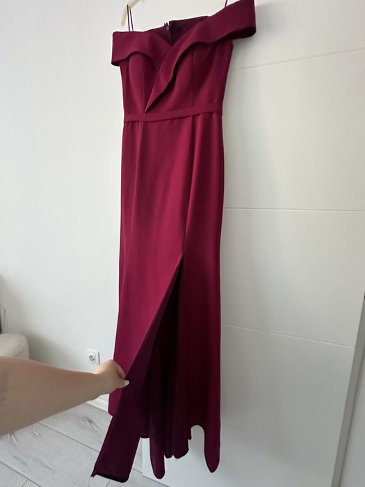 Официална рокля