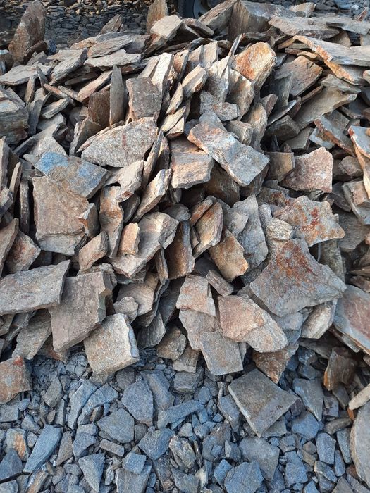 Piatră de Pavat și Placat