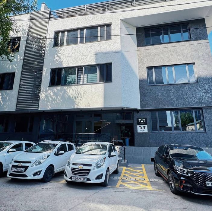 Нежилое здание 4 этажа в Дархане — под бизнес