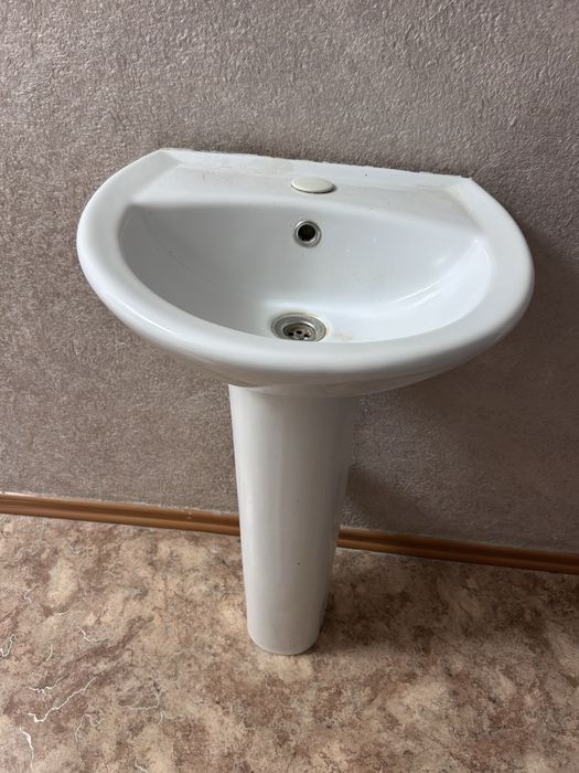 Продам ванну акриловую б/у