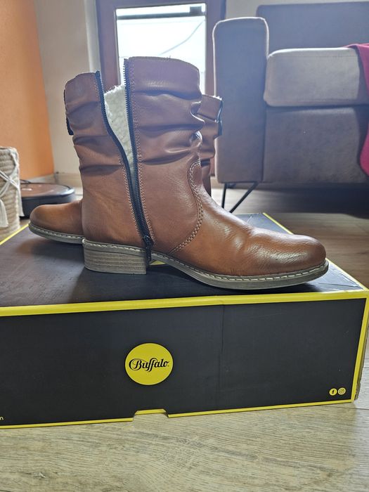 Дамски зимни боти