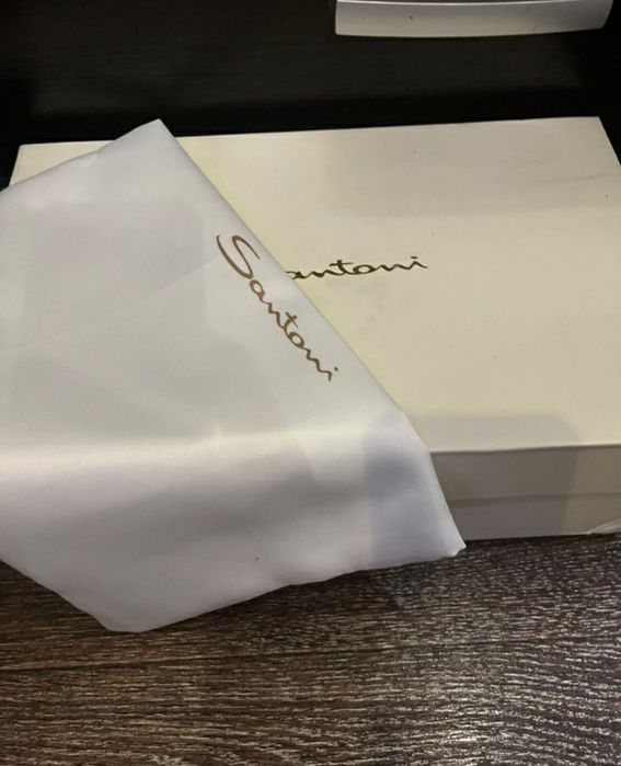 Продам обувь новую Santoni 41/27см.