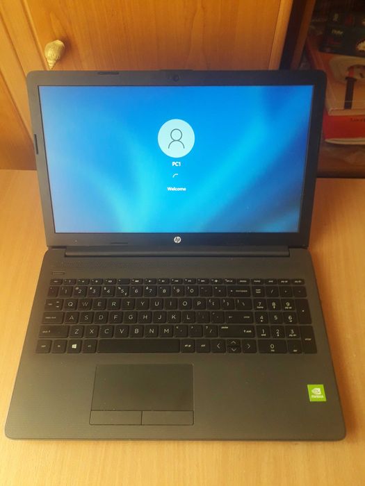 Hp i3 gen 7 Nvidia mx 8gb ddr4 m2 256gb 15.6