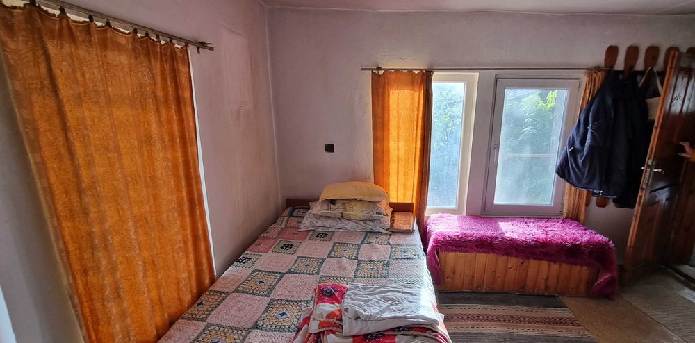 1761-Продава се едноетажна паянтова къща в село Балкански