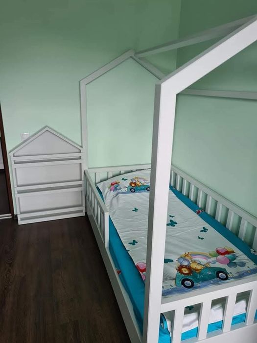 Mobilă cameră copil Montessori