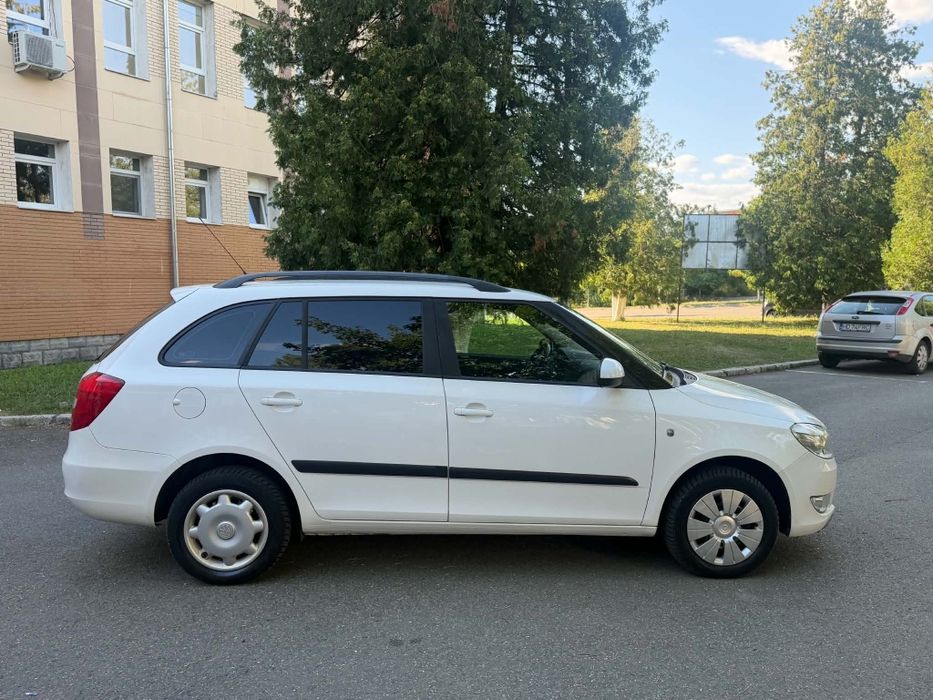 SKODA Fabia 2011 — imagine 5
