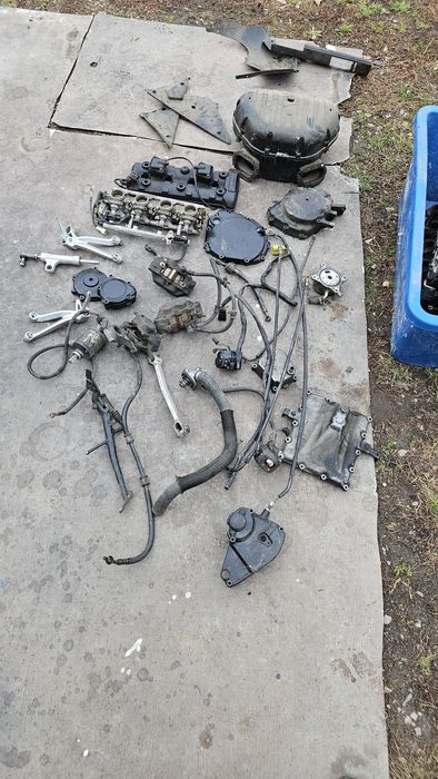 Piese gsx r 600 K1 k2 k3