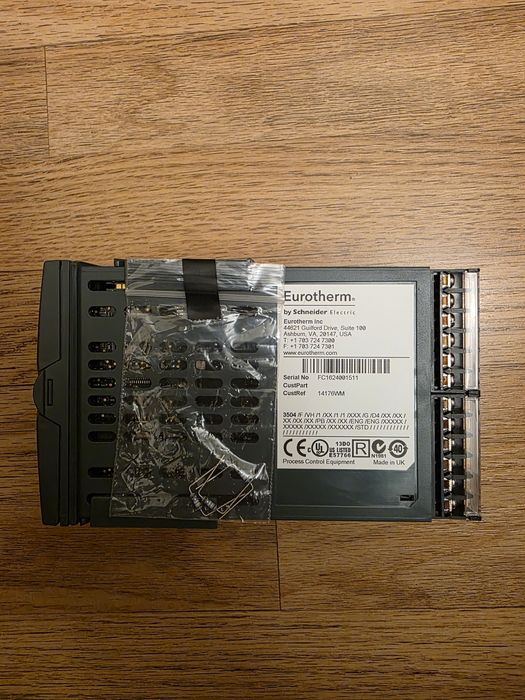 Controller temperatura Eurotherm 3504