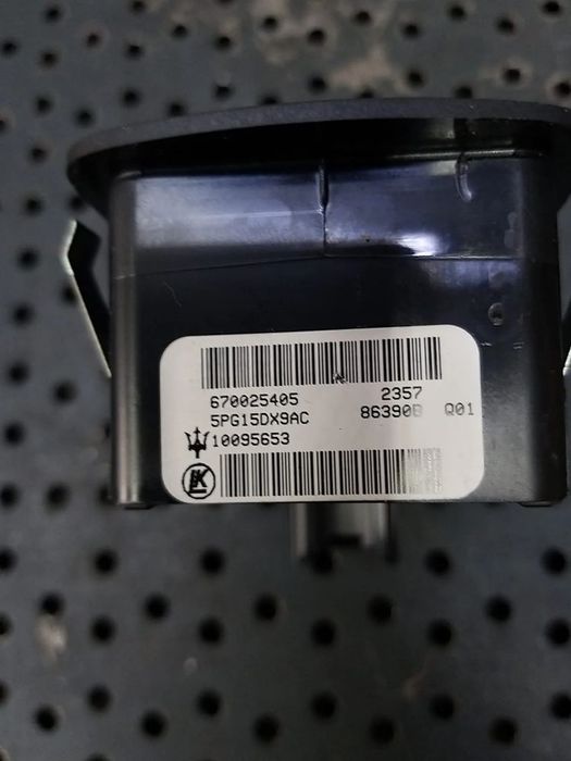 Buton geam electric dreapta fata maserati ghibli m157 670025405