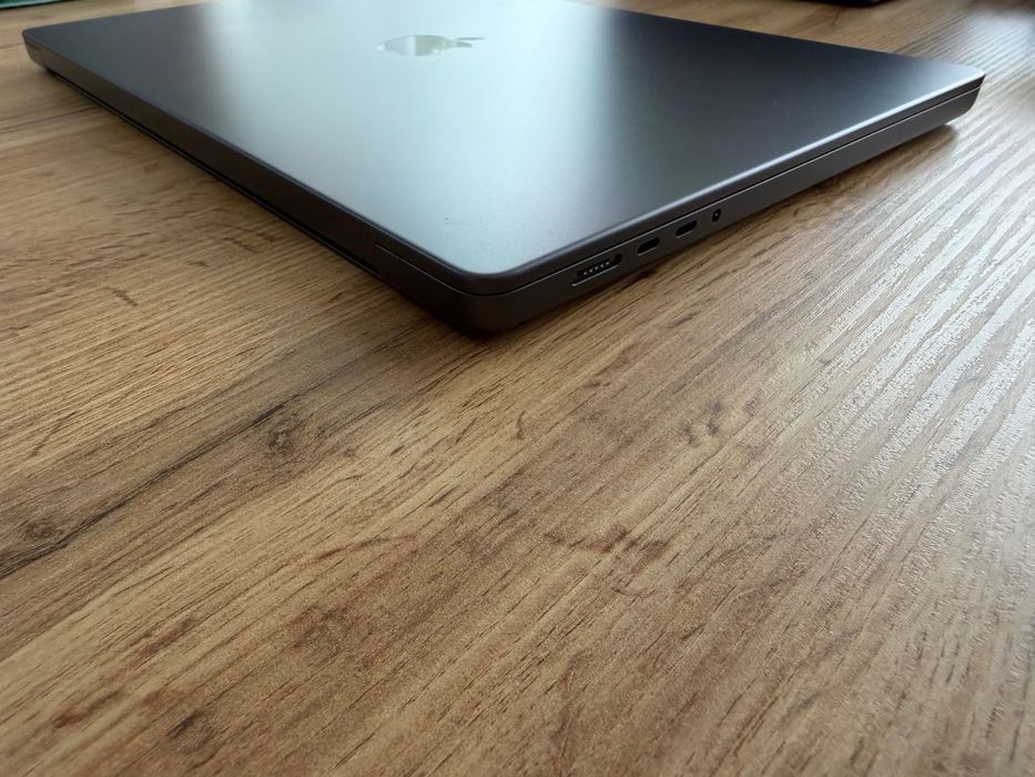 MacBook Pro 16" M3 MAX 14-CPU, 30-GPU, 36GB RAM, 1TB SSD