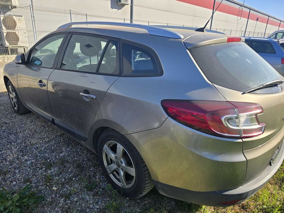 Dezmembrari dezmembrez Renault Megane 3 Combi 1.5 DCI cod motor K9K
